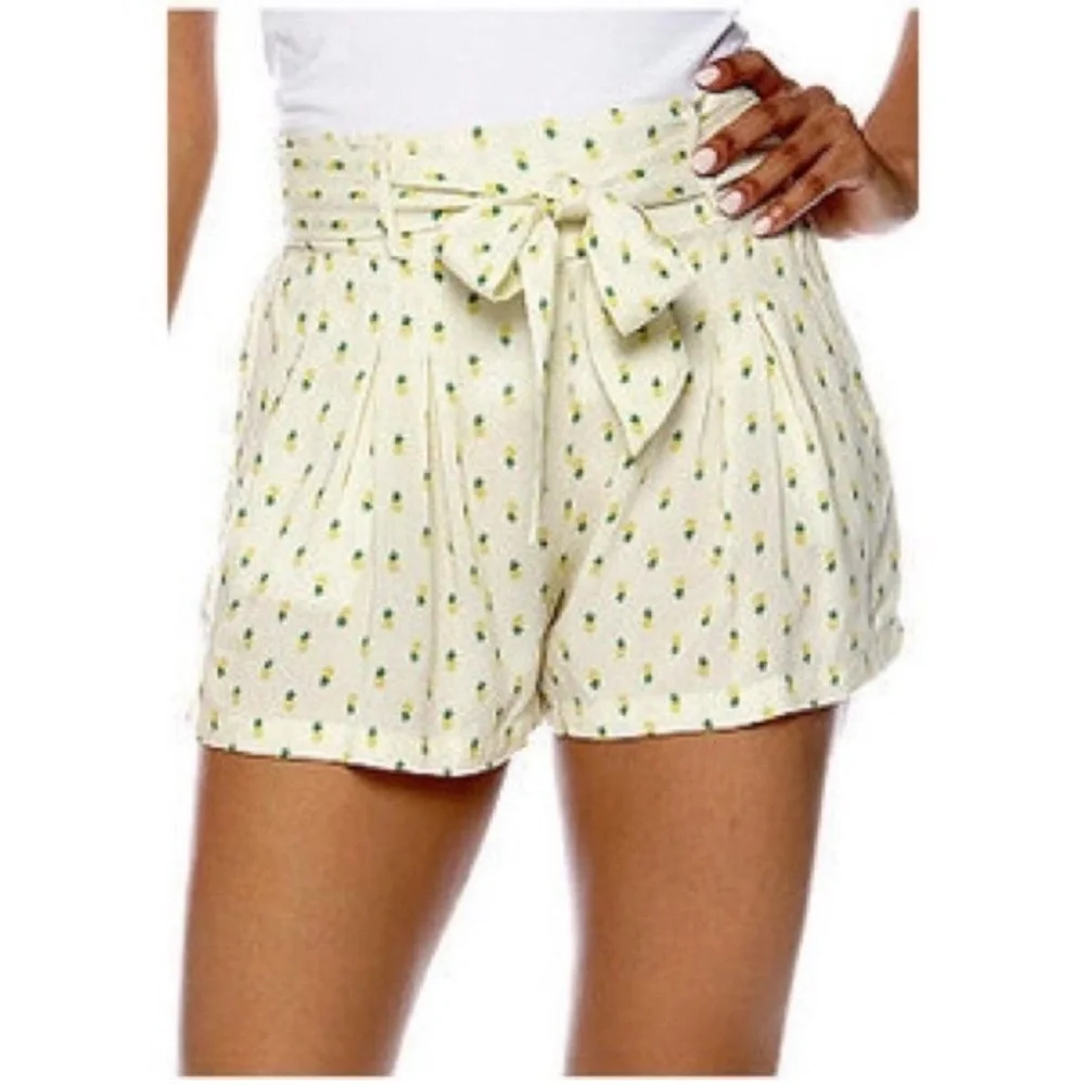 JS Pineapple Print Shorts - Picture 1 of 4